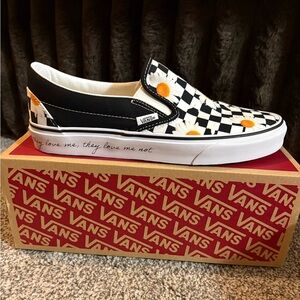 Brand New Women’s Size 10 Vans Classic Slip-On Daisy Checkerboard Shoes